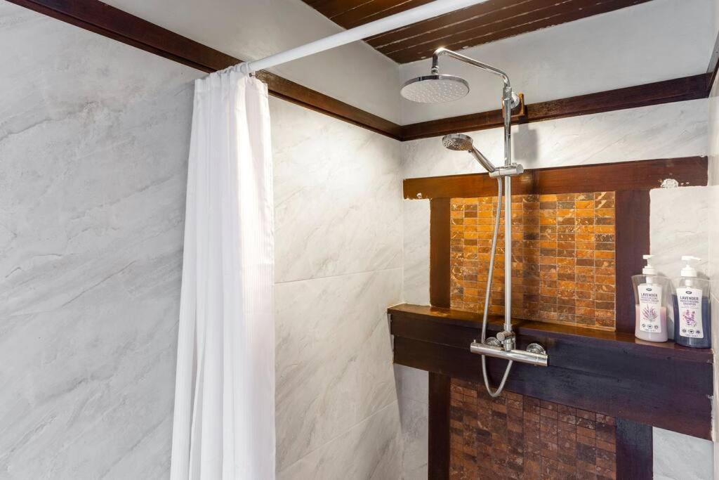 Sclass Villa & Swimming Pool , 10 Min From Airport 清邁 外观 照片